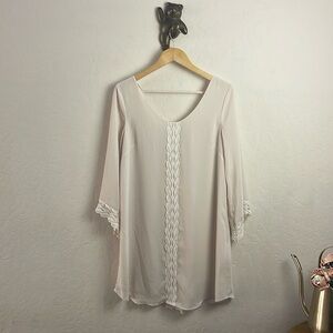 ASTR The Label dress 3/4 sleeve cream lace shift size L